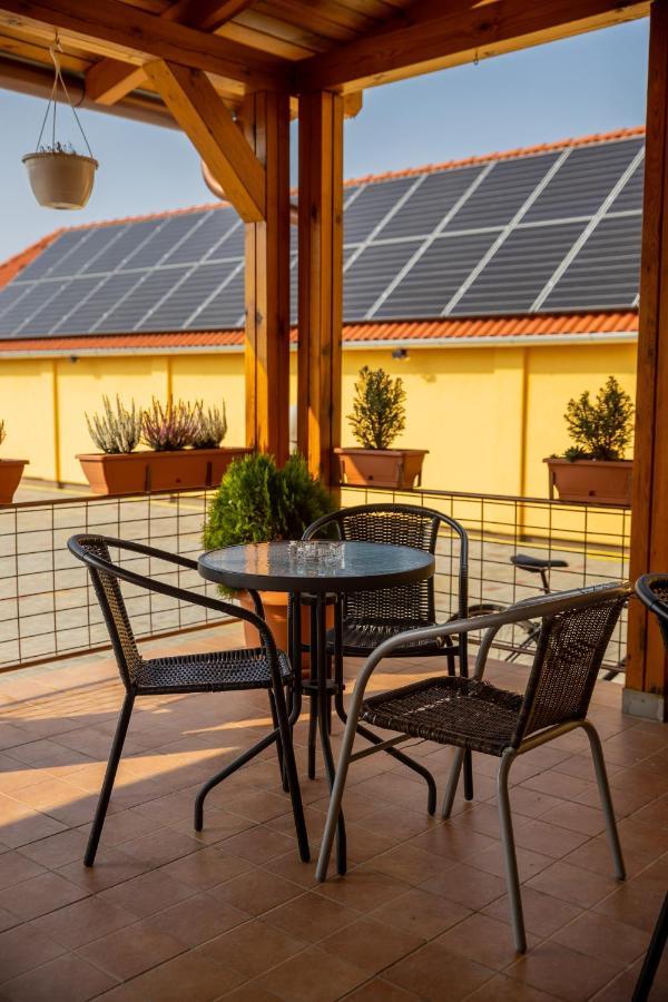 Betli Panzio Hotel Zalaegerszeg Exterior photo
